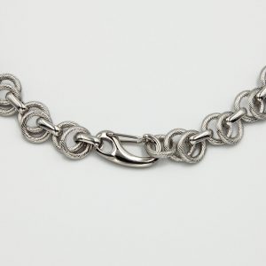 A109-ARIS-GELDIS-jewelry-paris-haute-couture-manufacter-metal-silver-necklace-MG_2296-900x900