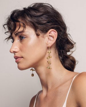 A120-ARIS-GELDIS-jewelry-paris-haute-couture-manufacter-gold-earrings-MG_0541-800x1000